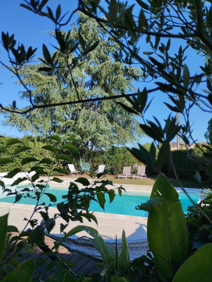 L'Atelier Saint-Sulpice Entre Bordeaux Et St Emilion Bed & Breakfast ภายนอก รูปภาพ