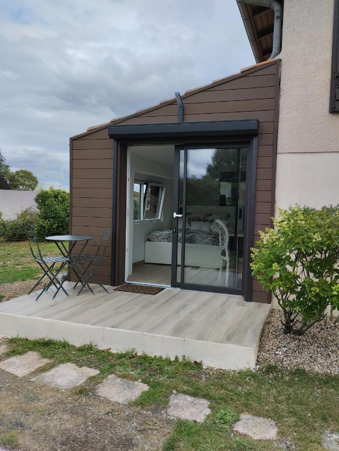 L'Atelier Saint-Sulpice Entre Bordeaux Et St Emilion Bed & Breakfast ภายนอก รูปภาพ